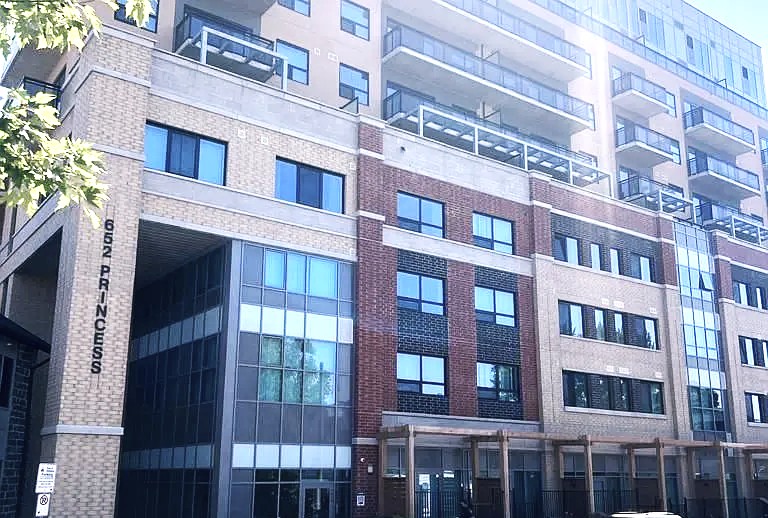 652 Princess Street - 524