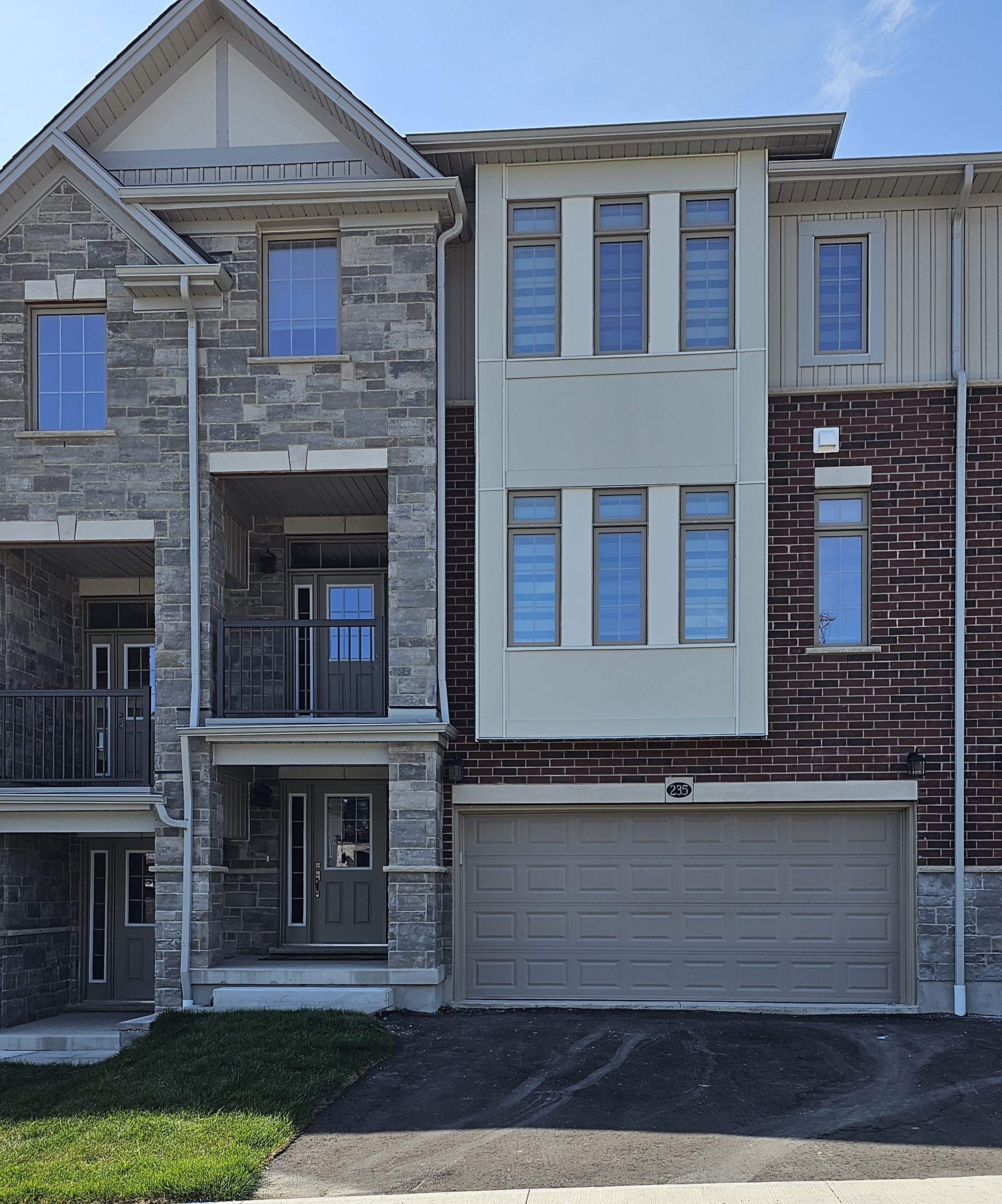 RASPBERRY PL (235) - Upper
