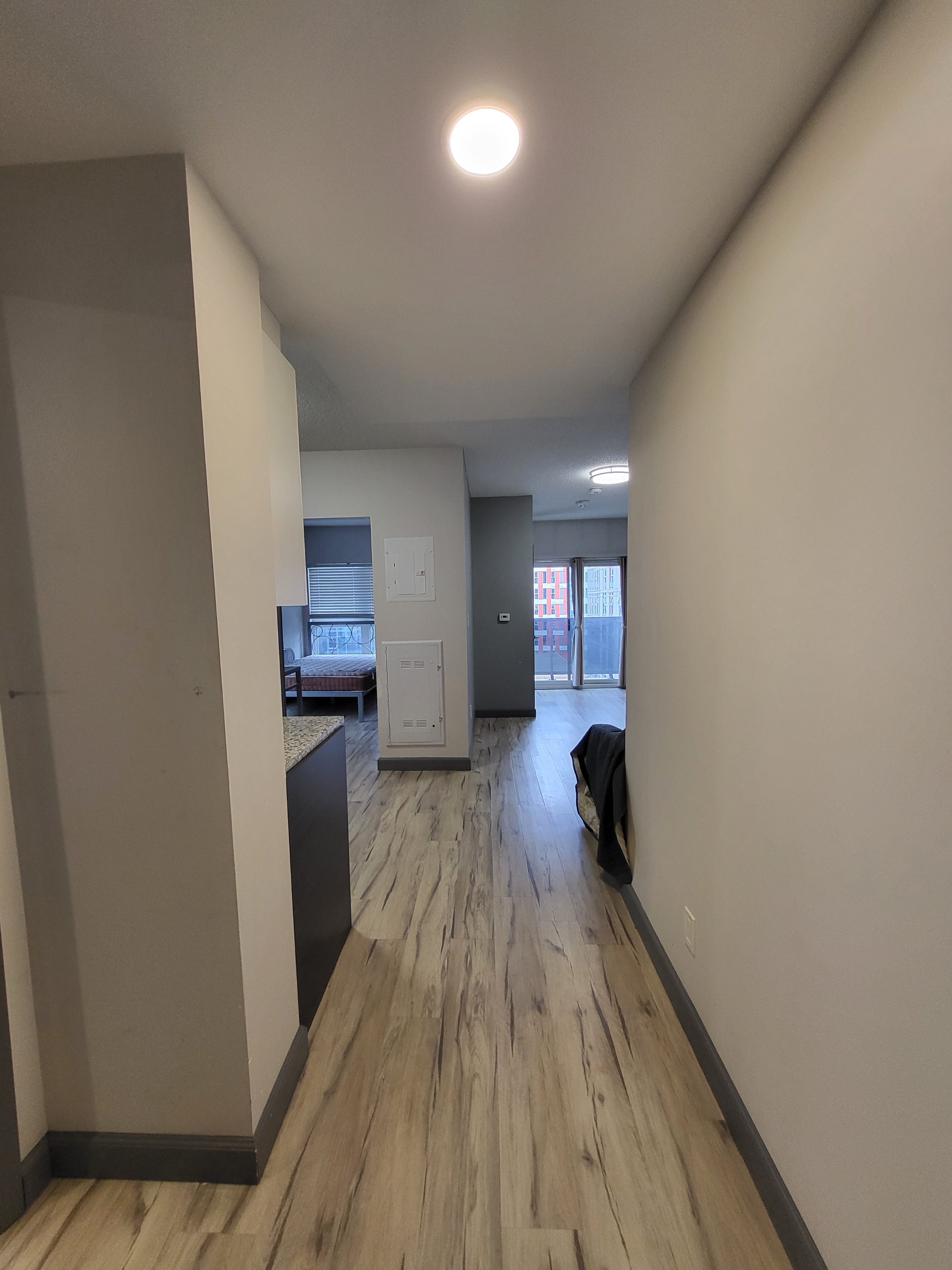 1112 - 258A Sunview Street