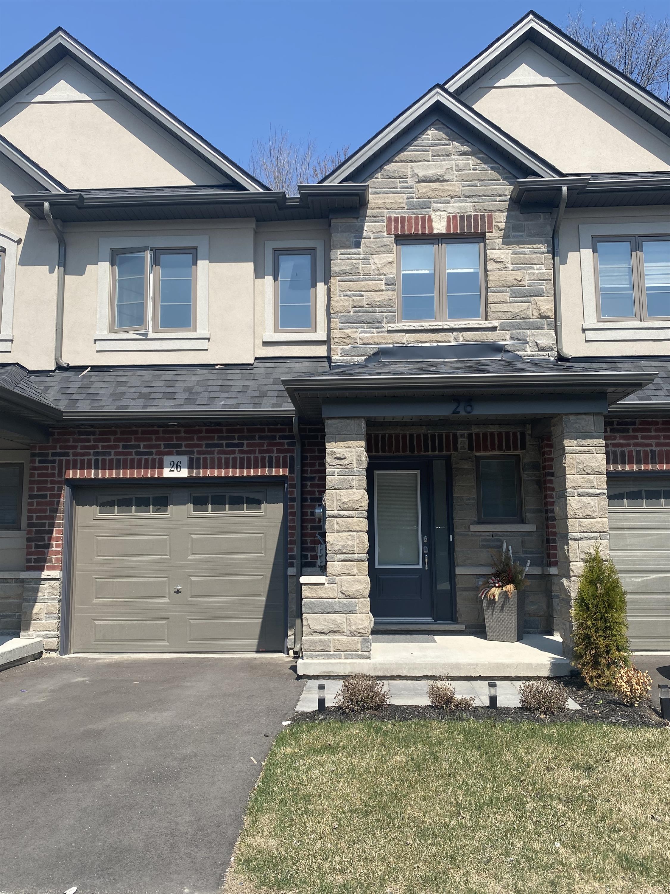 324 Equestrian Way