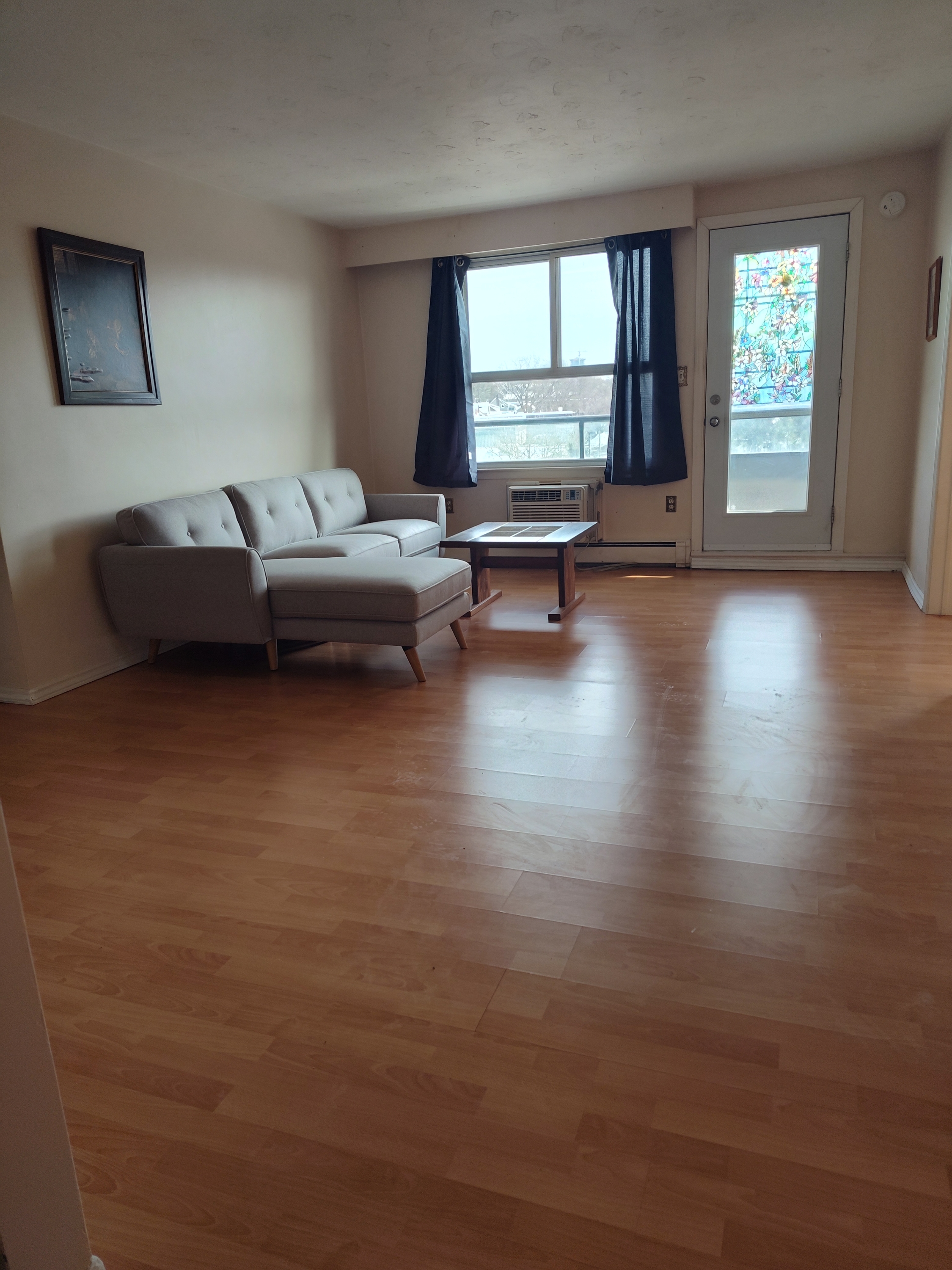58 Bridgeport Road East, Unit 409 - 1