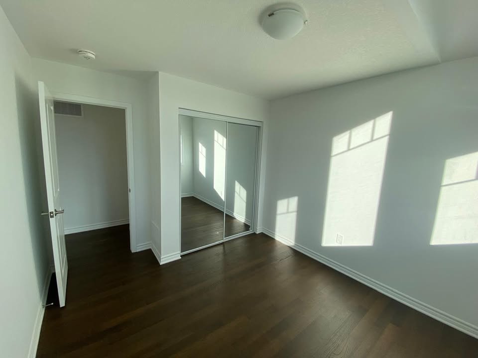 316 Rosenberg Way