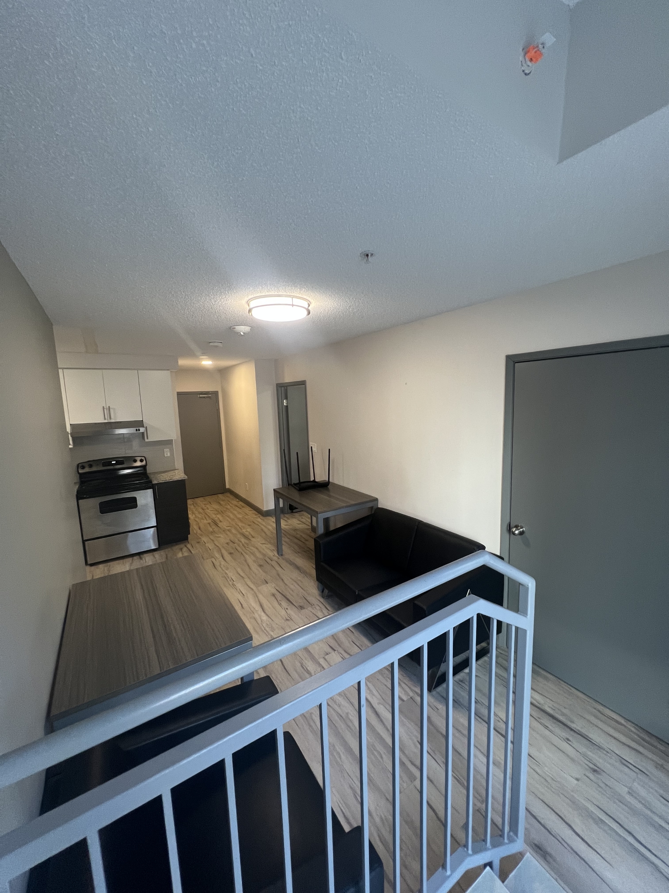 112 - 258A Sunview Street